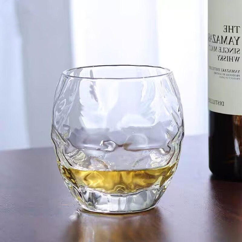 تنقش كأس ويسكي عالية الجودة ال - مراجعة Wine Beer And Spirit وسعره