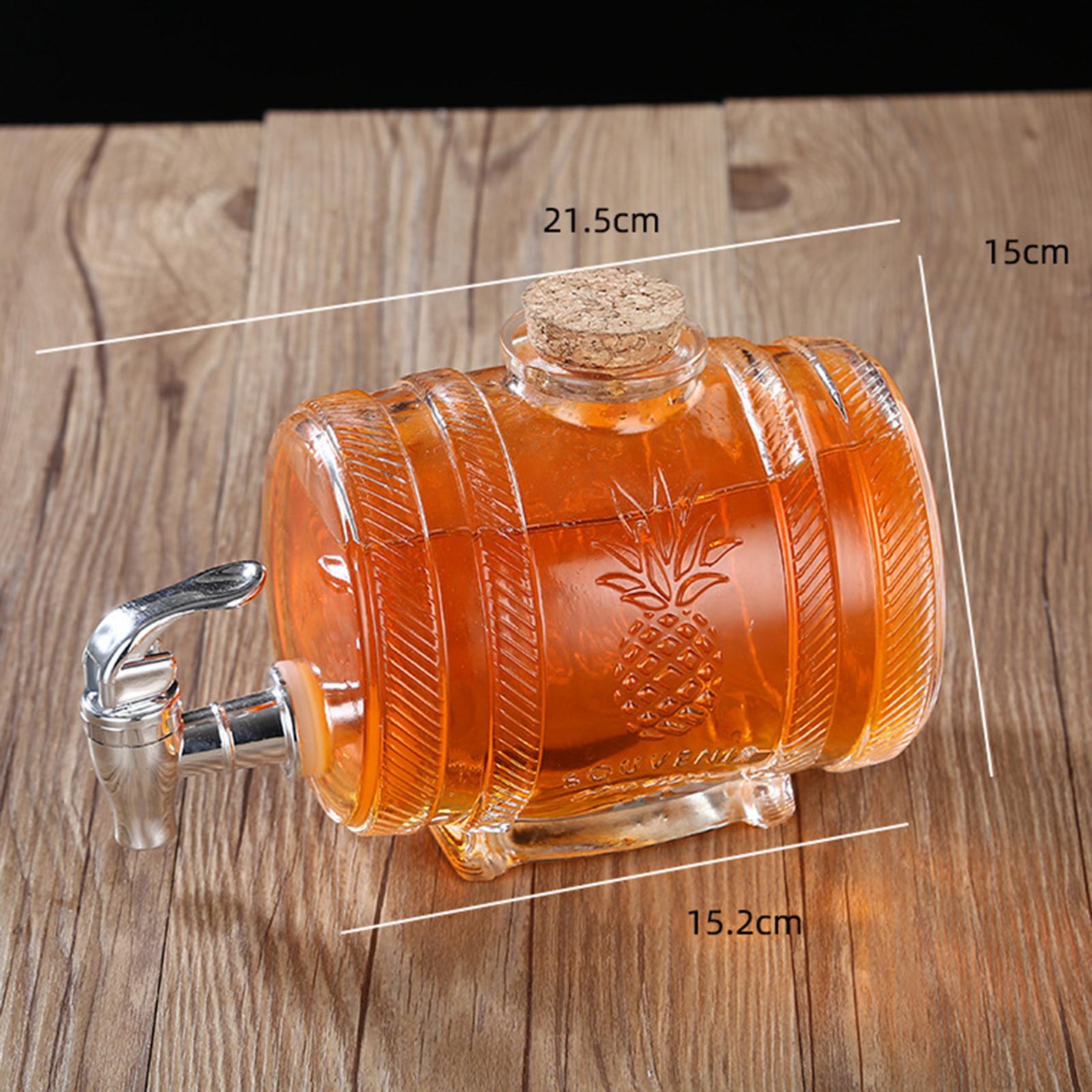 موزع زجاجي فاخر بغطاء من الفلي - مراجعة Wine Beer And Spirit وسعره