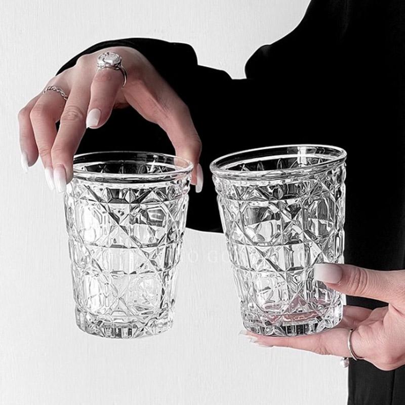 خمر الماس منقوشة ، زجاج النبيذ - مراجعة Wine In Beer Glass وسعره