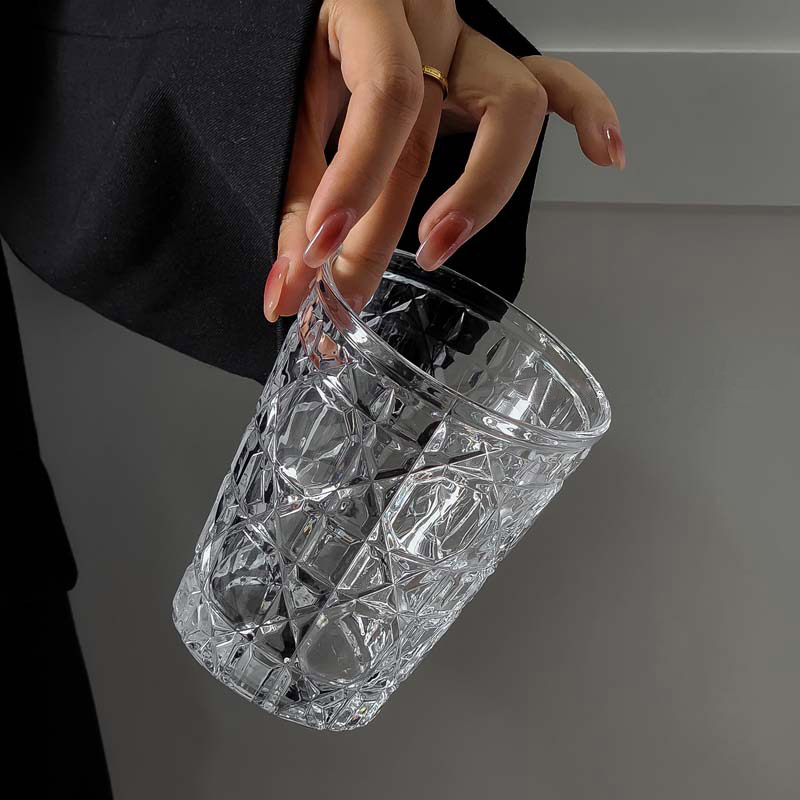 خمر الماس منقوشة ، زجاج النبيذ - مراجعة Wine In Beer Glass وسعره