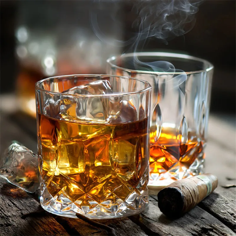 شفافة اليدوية كأس للنبيذ الأور - مراجعة Wine Beer And Spirit وسعره