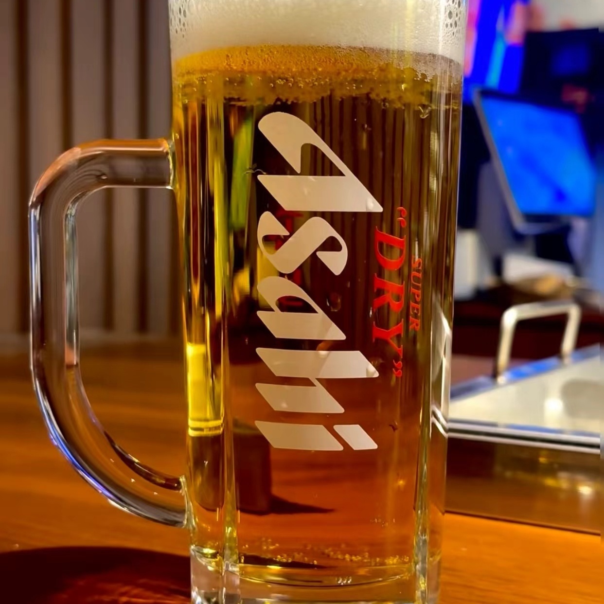 كوب بيرة أساهي سميك بمقبض للمط - مراجعة Craft Beer & Wine U- وسعره