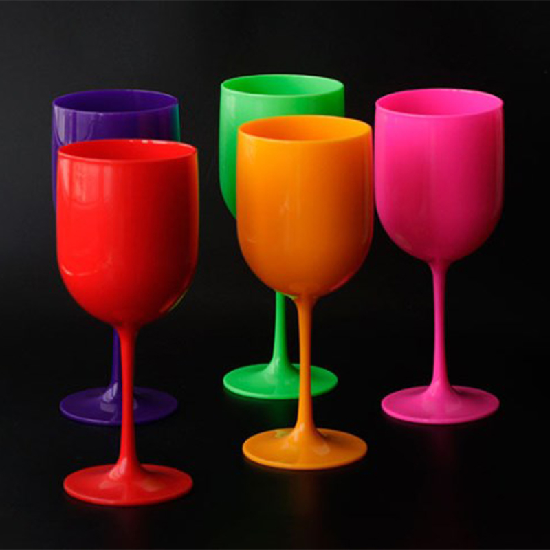 مزمار الشمبانيا البلاستيكي الق - مراجعة Champagne Flute Pair وسعره