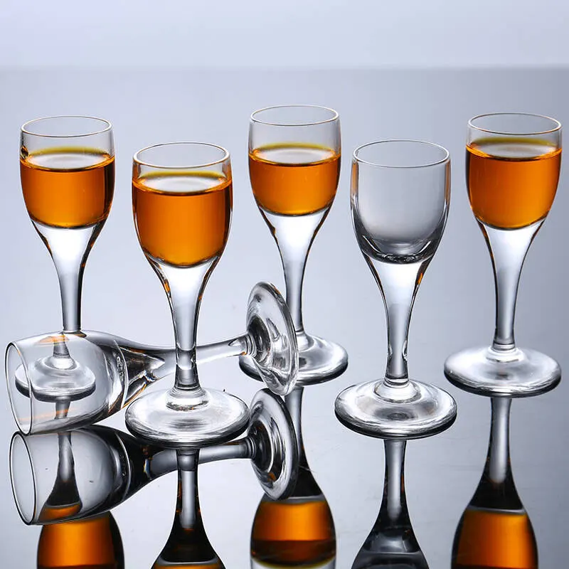 طقم من 6 قطع من كؤوس النبيذ ال - مراجعة Wine Beer And Spirit وسعره