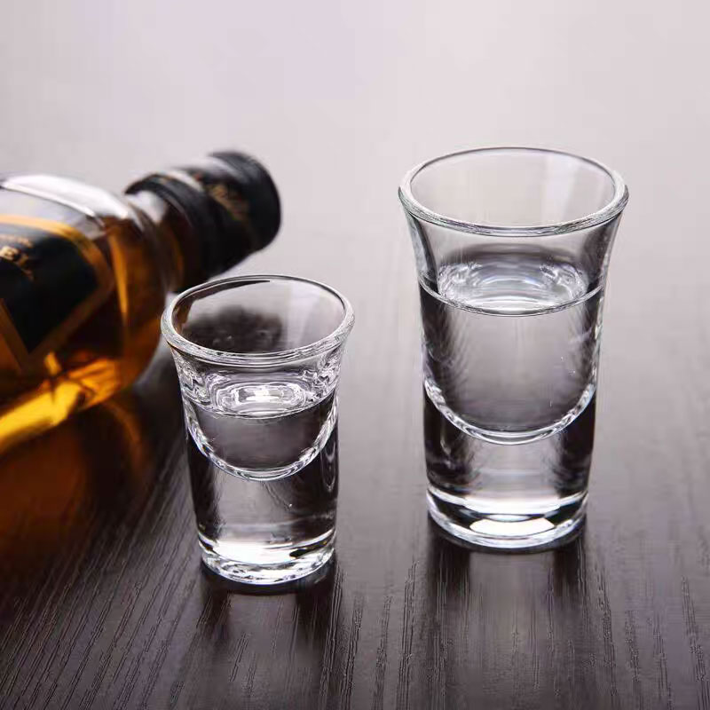 كؤوس زجاجية شفافة للباجيوجو وا - مراجعة Wine Beer And Spirit وسعره